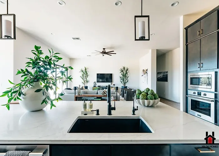 Peaceful Getaway To A New Custom-built Luxury *