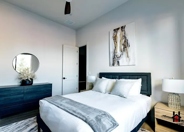 Peaceful Getaway To A New Custom-built Luxury Ferienhaus