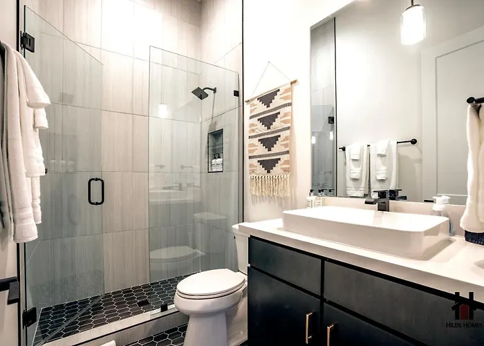 Peaceful Getaway To A New Custom-built Luxury