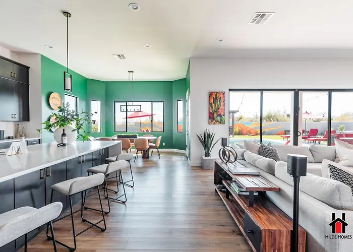 Peaceful Getaway To A New Custom-built Luxury